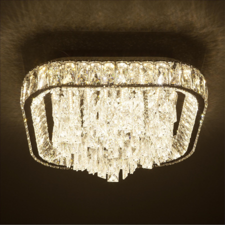 L031-500 с функцией УД Потолочная люстра LED4U L031-500 с функцией УД