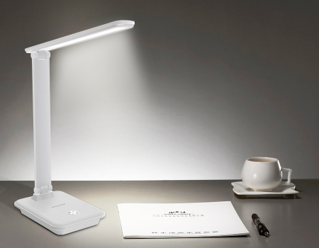 DE502 Светодиодная настольная лампа с диммером DE502 WH белый LED 3000-6400K 9W