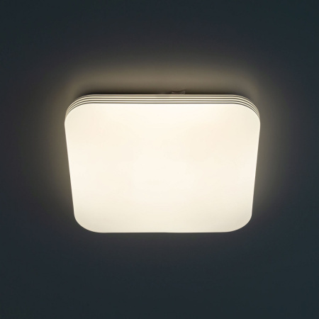 CL714K330G Симпла LED Св-к с пультом