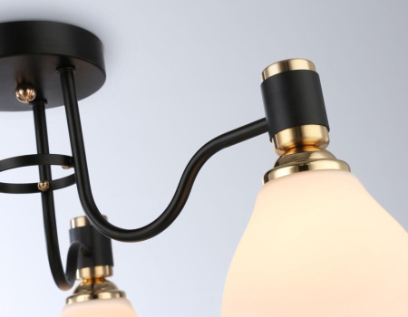 TR303303 Светильник потолочный TR303303/3 BK/GD/FR черный/золото/белый матовый E27*3 max 60W D600*27