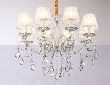 TR4548 Подвесная люстра с абажурами и хрусталем TR4548/8 WH/SL белый/серебро E14/8 max 40W D680*545
