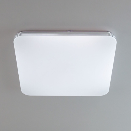 CL714K680G Симпла LED Св-к с пультом