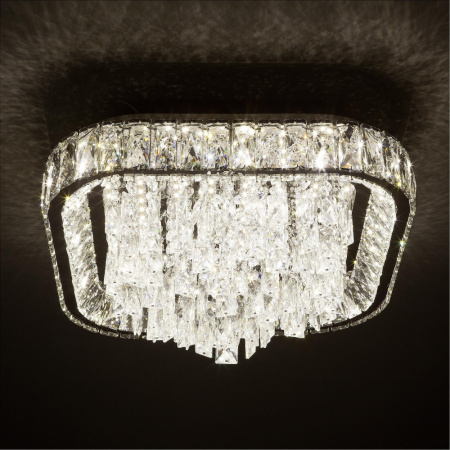 L031-500 с функцией УД Потолочная люстра LED4U L031-500 с функцией УД
