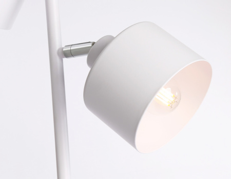 TR8154 Напольный светильник со сменной лампой в стиле лофт TR8154/3 WH белый