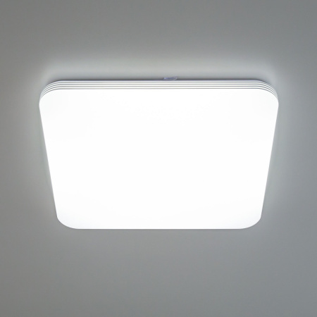 CL714K680G Симпла LED Св-к с пультом